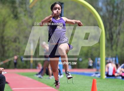 Thumbnail 1 in AAA 4A Regional Track & Field Meet photogallery.