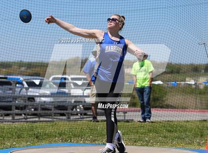 Thumbnail 1 in AAA 4A Regional Track & Field Meet photogallery.