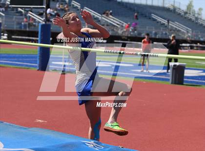 Thumbnail 2 in AAA 4A Regional Track & Field Meet photogallery.