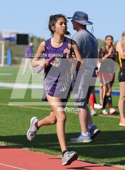 Thumbnail 2 in AAA 4A Regional Track & Field Meet photogallery.