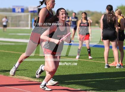 Thumbnail 1 in AAA 4A Regional Track & Field Meet photogallery.