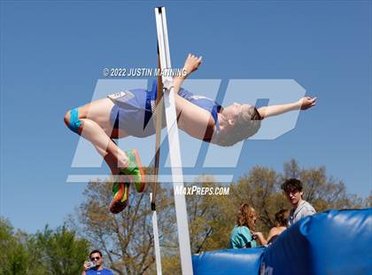 Thumbnail 3 in AAA 4A Regional Track & Field Meet photogallery.