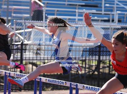 Thumbnail 2 in AAA 4A Regional Track & Field Meet photogallery.