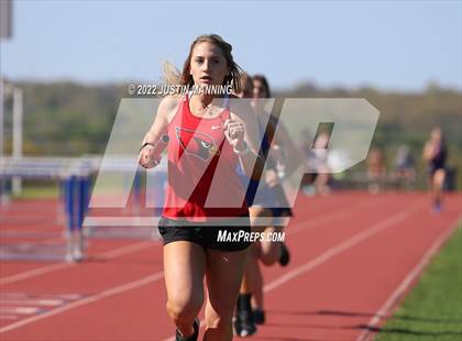 Thumbnail 1 in AAA 4A Regional Track & Field Meet photogallery.
