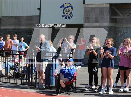 Thumbnail 3 in AAA 4A Regional Track & Field Meet photogallery.