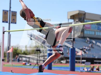 Thumbnail 3 in AAA 4A Regional Track & Field Meet photogallery.