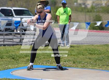 Thumbnail 2 in AAA 4A Regional Track & Field Meet photogallery.