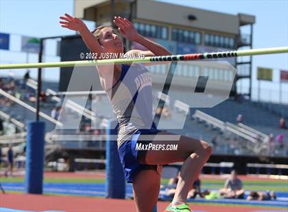 Thumbnail 1 in AAA 4A Regional Track & Field Meet photogallery.