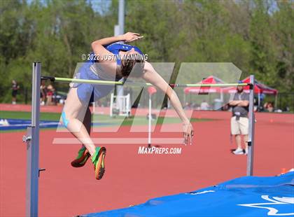 Thumbnail 3 in AAA 4A Regional Track & Field Meet photogallery.