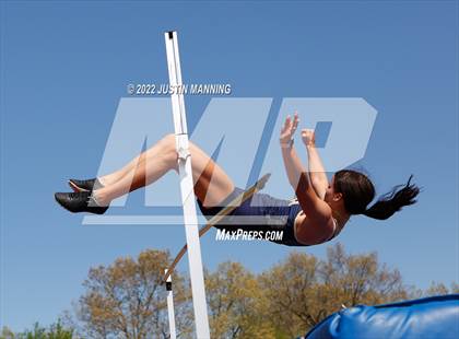 Thumbnail 3 in AAA 4A Regional Track & Field Meet photogallery.