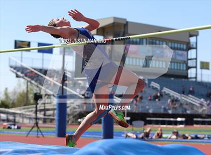 Thumbnail 2 in AAA 4A Regional Track & Field Meet photogallery.