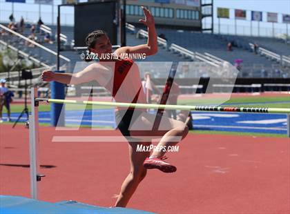 Thumbnail 2 in AAA 4A Regional Track & Field Meet photogallery.
