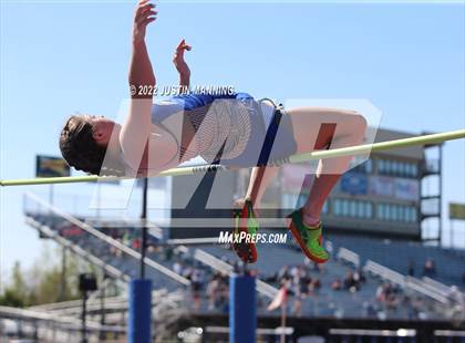 Thumbnail 2 in AAA 4A Regional Track & Field Meet photogallery.