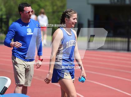 Thumbnail 2 in AAA 4A Regional Track & Field Meet photogallery.