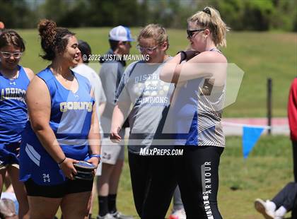 Thumbnail 2 in AAA 4A Regional Track & Field Meet photogallery.
