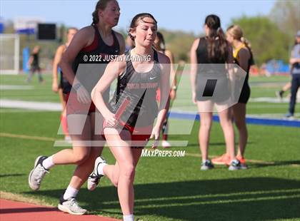 Thumbnail 2 in AAA 4A Regional Track & Field Meet photogallery.