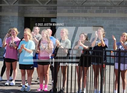 Thumbnail 1 in AAA 4A Regional Track & Field Meet photogallery.