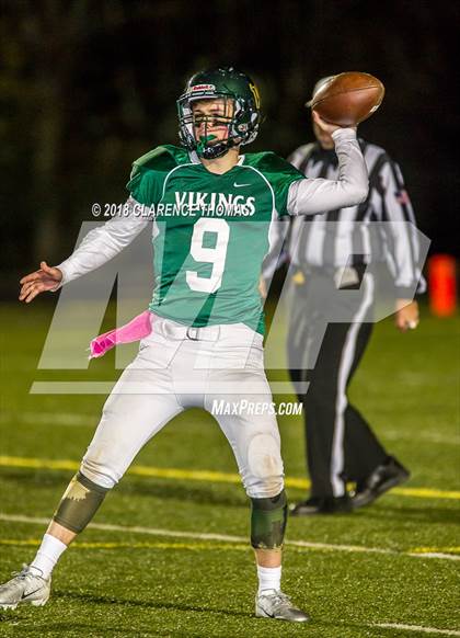 Thumbnail 3 in Woodgrove @ Loudoun Valley photogallery.