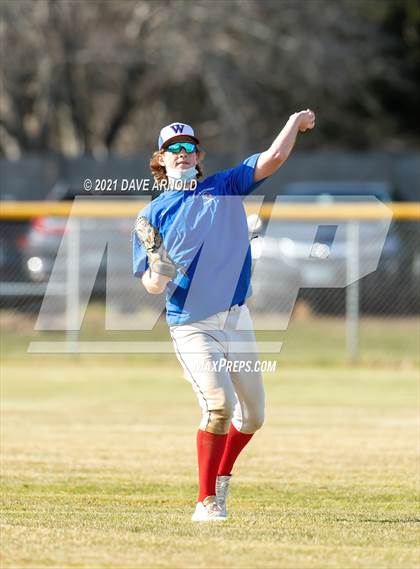 Thumbnail 1 in Oyster River @ Winnacunnet (Scrimmage) photogallery.