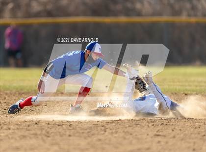 Thumbnail 2 in Oyster River @ Winnacunnet (Scrimmage) photogallery.