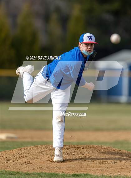 Thumbnail 1 in Oyster River @ Winnacunnet (Scrimmage) photogallery.