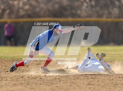 Thumbnail 1 in Oyster River @ Winnacunnet (Scrimmage) photogallery.