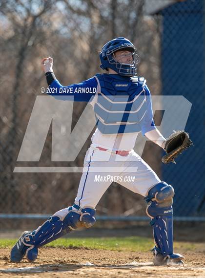 Thumbnail 2 in Oyster River @ Winnacunnet (Scrimmage) photogallery.