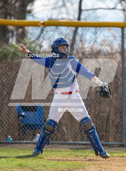 Thumbnail 2 in Oyster River @ Winnacunnet (Scrimmage) photogallery.