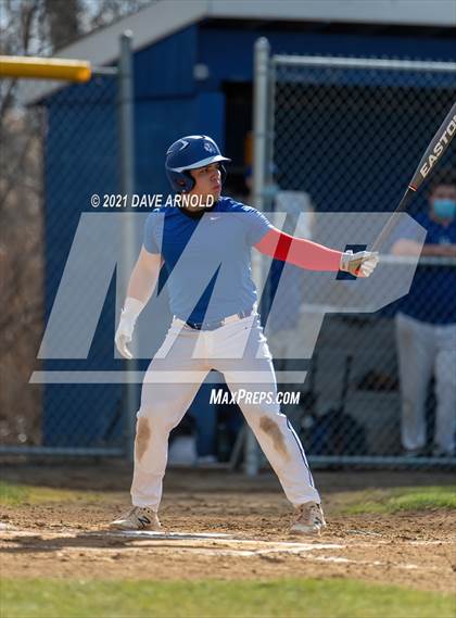 Thumbnail 3 in Oyster River @ Winnacunnet (Scrimmage) photogallery.