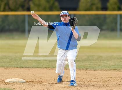 Thumbnail 3 in Oyster River @ Winnacunnet (Scrimmage) photogallery.