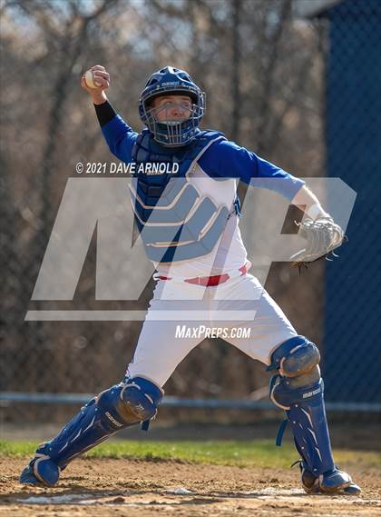 Thumbnail 1 in Oyster River @ Winnacunnet (Scrimmage) photogallery.