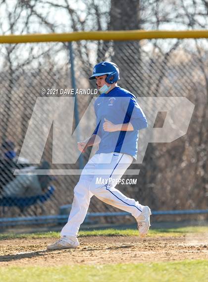 Thumbnail 3 in Oyster River @ Winnacunnet (Scrimmage) photogallery.