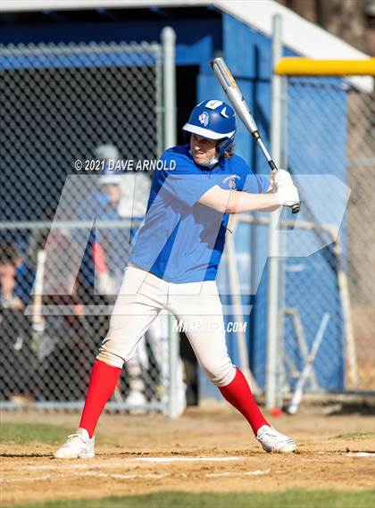 Thumbnail 3 in Oyster River @ Winnacunnet (Scrimmage) photogallery.