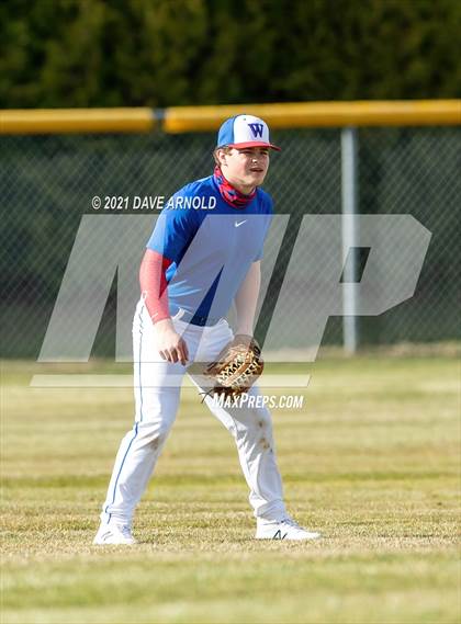 Thumbnail 3 in Oyster River @ Winnacunnet (Scrimmage) photogallery.