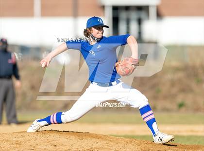 Thumbnail 1 in Oyster River @ Winnacunnet (Scrimmage) photogallery.