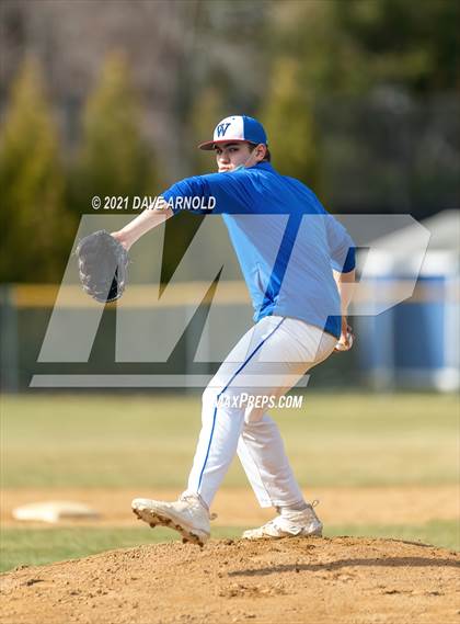 Thumbnail 2 in Oyster River @ Winnacunnet (Scrimmage) photogallery.