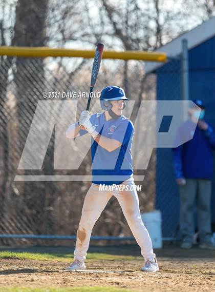 Thumbnail 3 in Oyster River @ Winnacunnet (Scrimmage) photogallery.