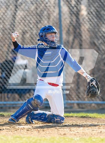 Thumbnail 2 in Oyster River @ Winnacunnet (Scrimmage) photogallery.