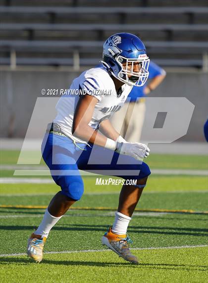 Thumbnail 1 in Madera @ Bullard photogallery.