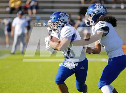 Thumbnail 2 in Madera @ Bullard photogallery.
