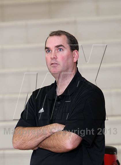 Thumbnail 2 in Hermiston vs West Salem (Nike Interstate Shootout) photogallery.