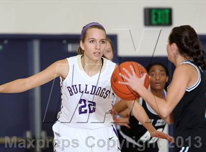 Thumbnail 3 in Hermiston vs West Salem (Nike Interstate Shootout) photogallery.