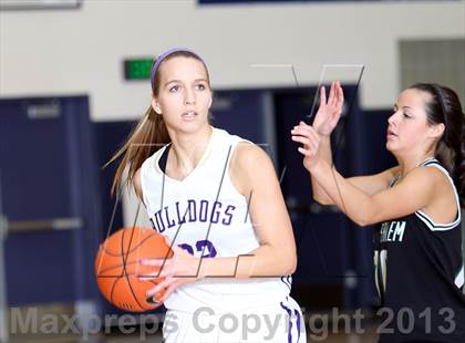 Thumbnail 1 in Hermiston vs West Salem (Nike Interstate Shootout) photogallery.