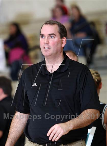 Thumbnail 3 in Hermiston vs West Salem (Nike Interstate Shootout) photogallery.