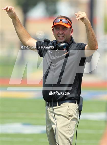 Thumbnail 3 in Southside vs. Warren photogallery.