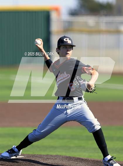 Thumbnail 3 in Grand Saline vs Farmersville photogallery.