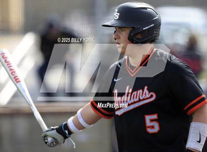 Thumbnail 3 in Grand Saline vs Farmersville photogallery.