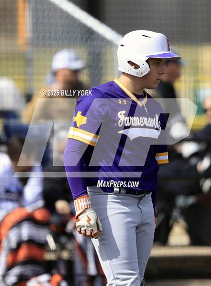 Thumbnail 3 in Grand Saline vs Farmersville photogallery.