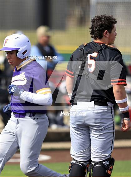 Thumbnail 1 in Grand Saline vs Farmersville photogallery.