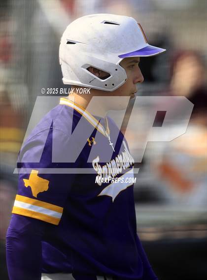 Thumbnail 3 in Grand Saline vs Farmersville photogallery.